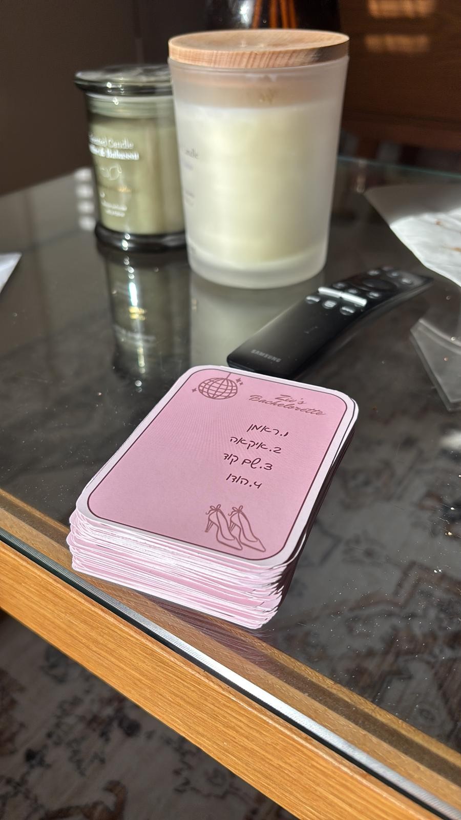 קלף דוגרי עם אייקונים מותאמים וארבע מילים